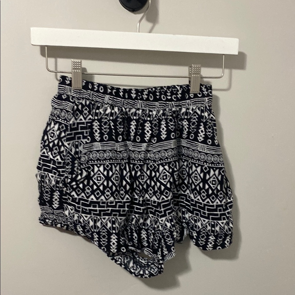 H&M High‎ Waist Black and White Geometric Shorts